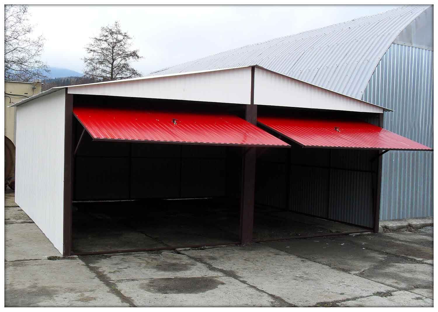 Plechová garáž 6x6 m - sedlová střecha - RAL 9010