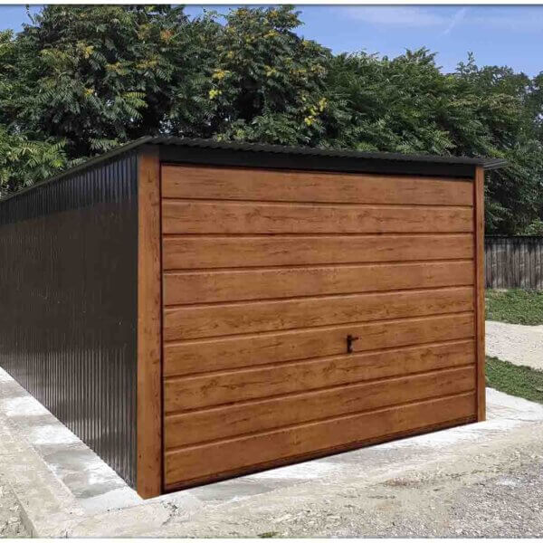 Plechová garáž 3×5m-zadní spád-výklopná vrata-široký panel